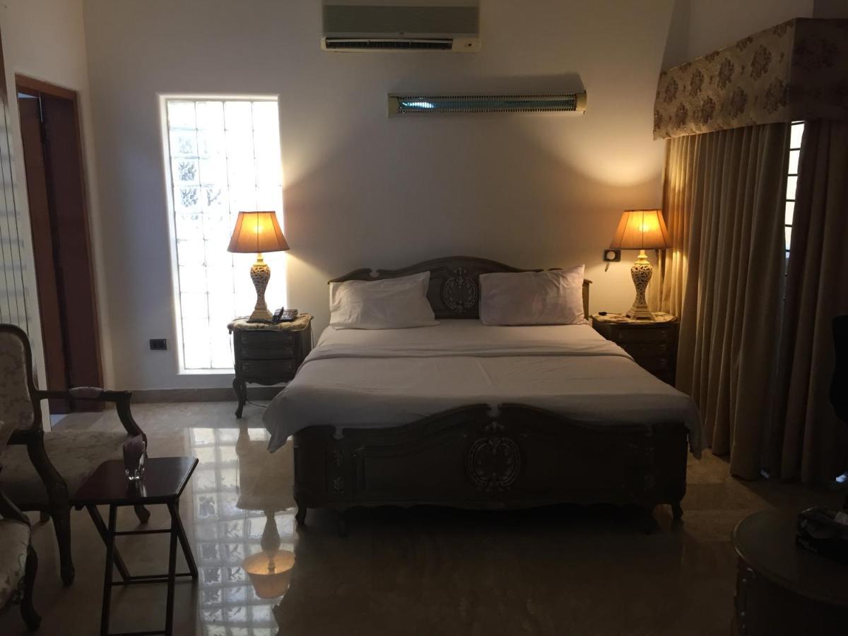 E Lodge Islamabad Extérieur photo