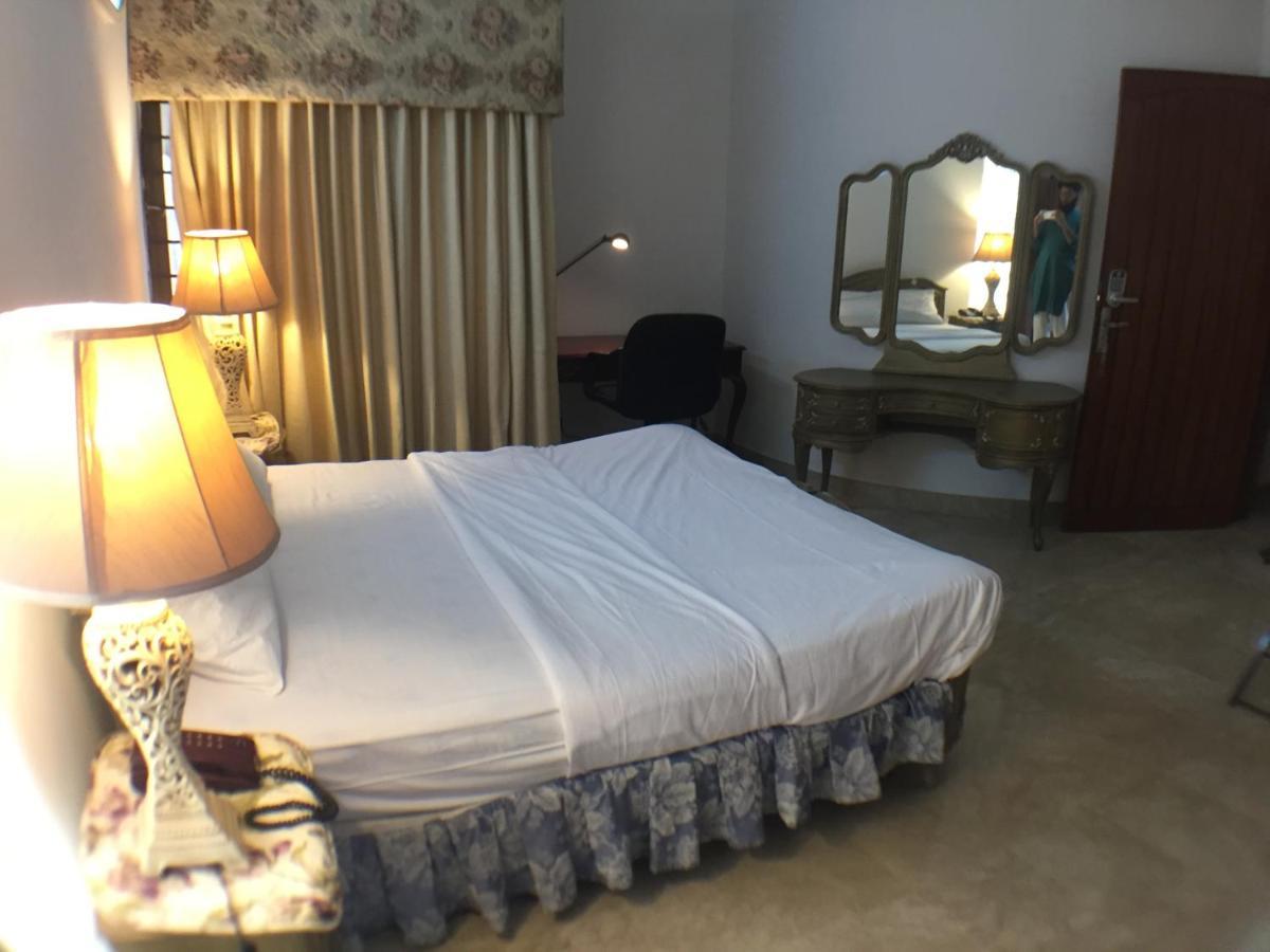E Lodge Islamabad Extérieur photo