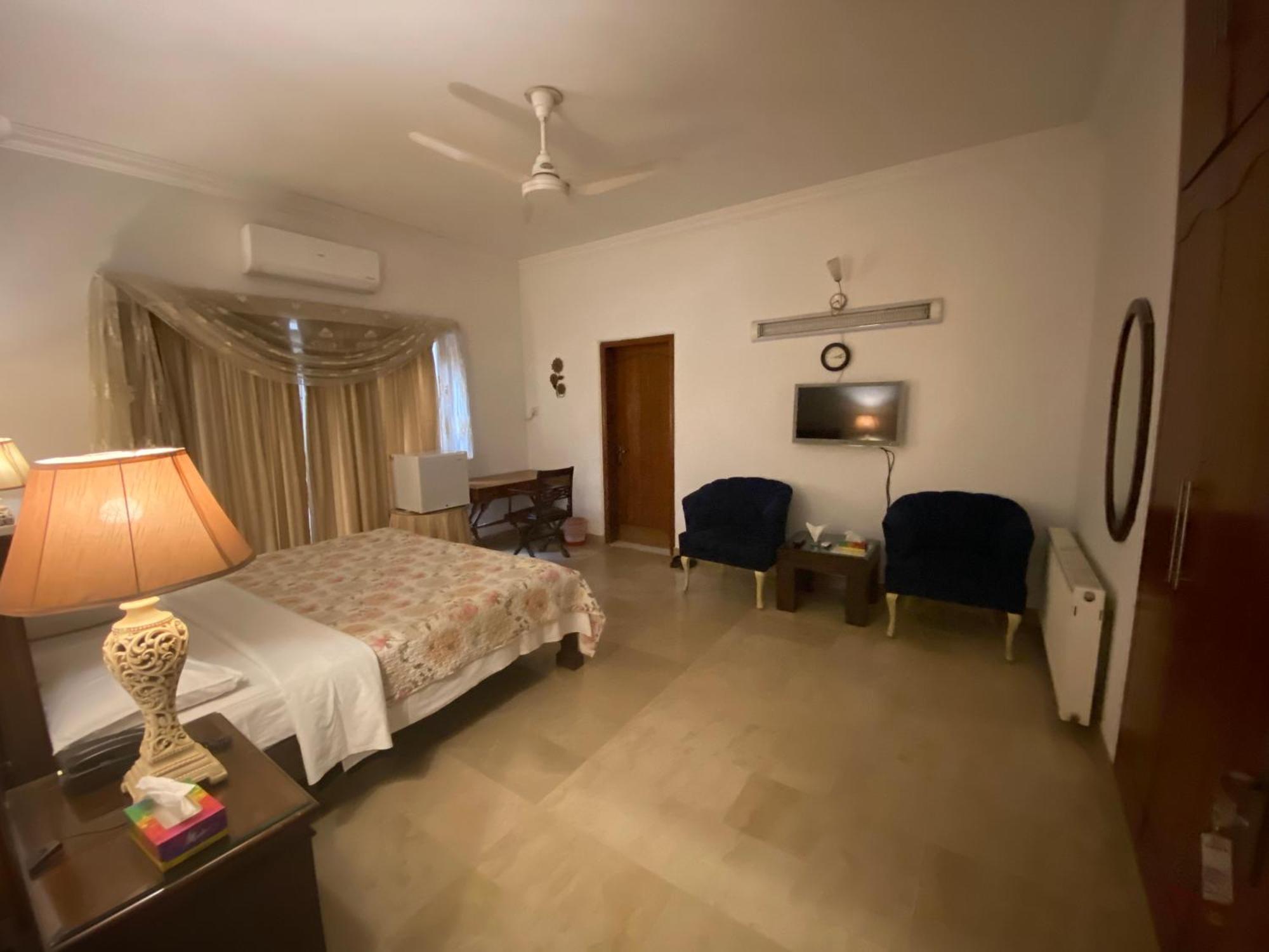 E Lodge Islamabad Extérieur photo